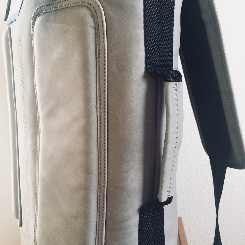 Adidas Originals Day Backpack Leather & Suede - Picture 5 of 8